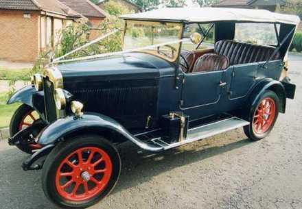 <I>David Coopers Rover 10/25 frn 1929.</I>