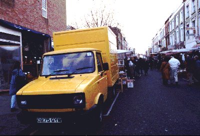 <I> Denna Freight Rover frn 1986 fotograferades p Portobello Road under en lrdagsmarknad</I>