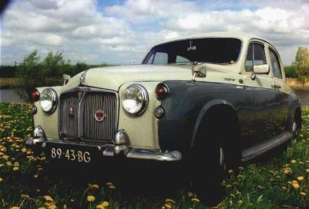 <I>This Rover 100 belongs to Johan Strijdhorst in the Netherlands. This car does about 4000 miles every year (weekends) and it is used as a stand-in when his daily car, a P6 3500 Aut 1969, is at the workshop.</I>