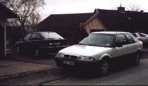 This is Ingrid with her Rover 214 Si. The car is manufactured in 1993 and she bought it brand new in 1995. Behind on the left is the 1995 Rover 214 SiL that belonged to RCoS Webmaster