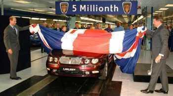 <I>A fully equipped Rover 75 Saloon was the five-millionth car built by the MG Rover Company. It came in a new paint finish, Xirallic Aubergine. </I>