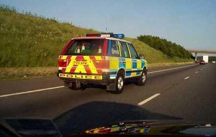 A blue and yellow policecar? The Swedish national colours! In the UK? Yes! Picture: Håkan Andersen